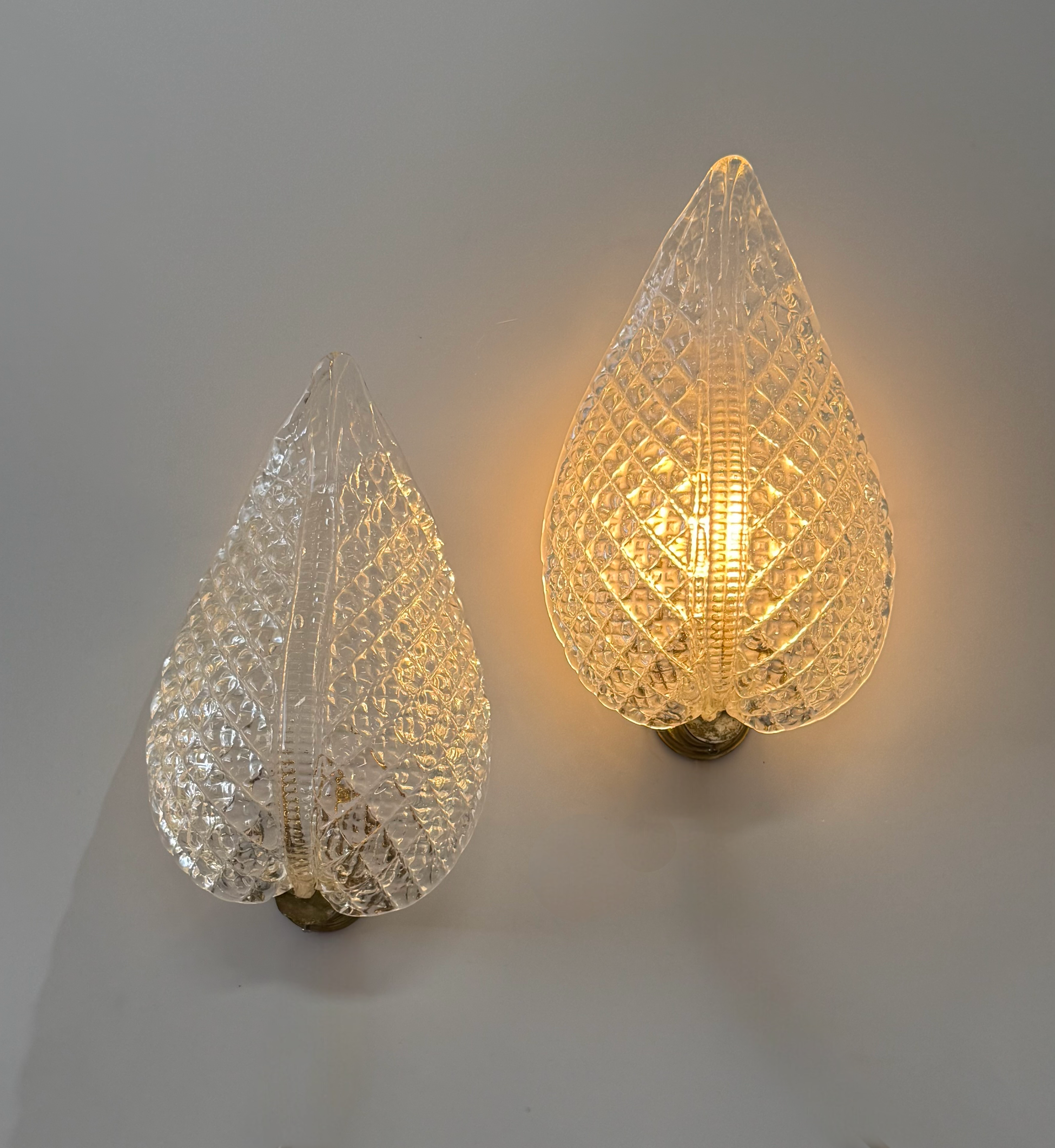 Pair of Murano Glass Foglia Wall Lights