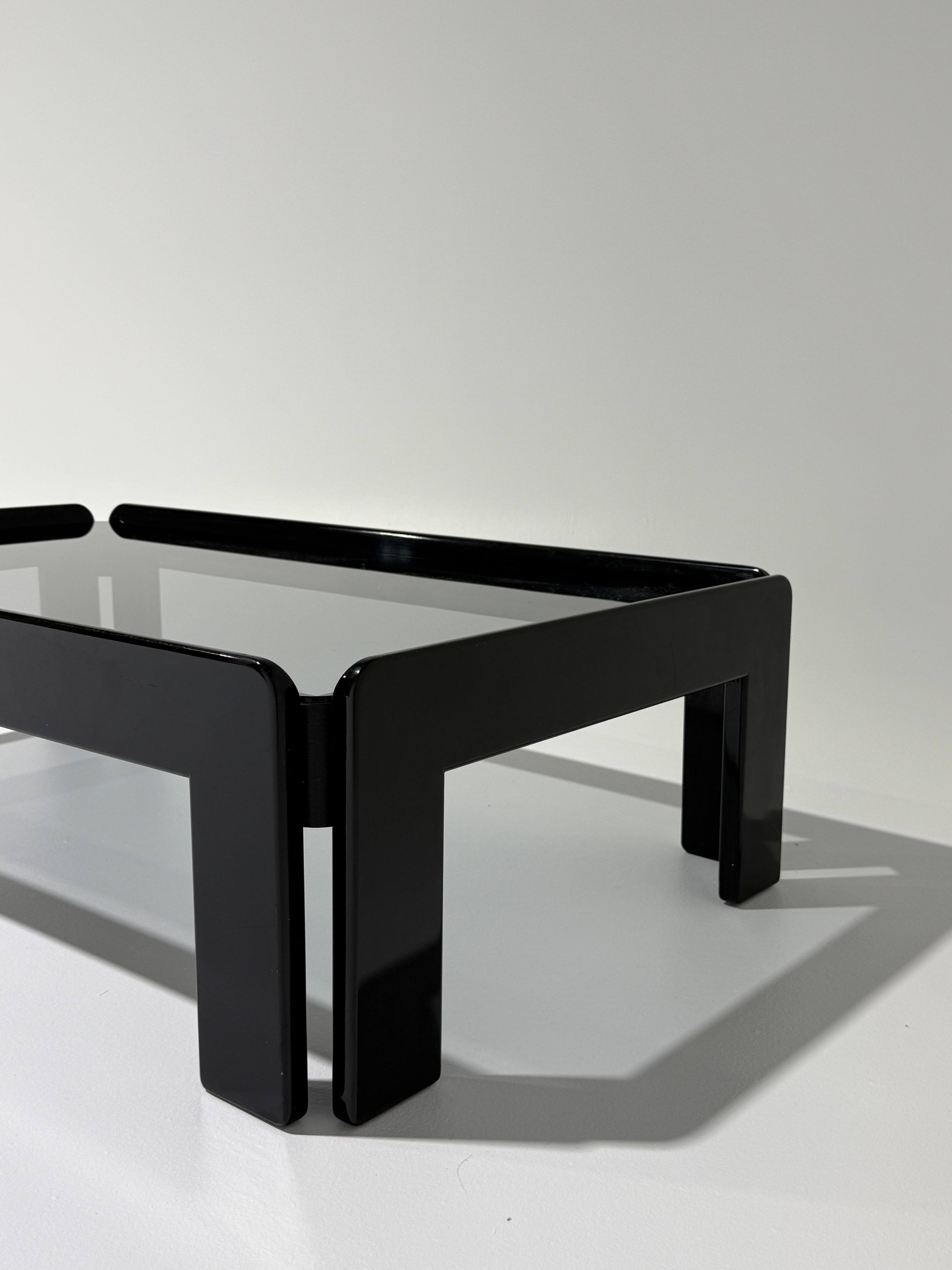 Italian Coffee Table by Afra & Tobia Scarpa