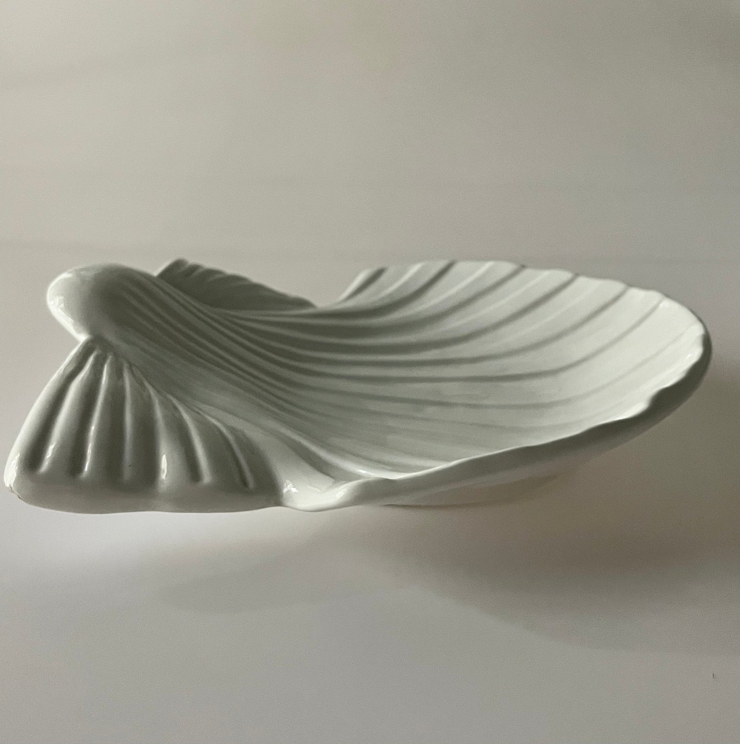 Tommaso Barbi Ceramic Shell Vide Poche